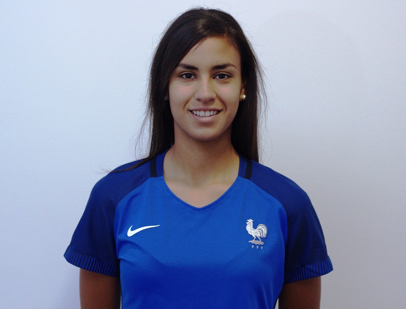 A LA RENCONTRE DE MAËLLE LAKRAR